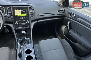 Хэтчбек Renault Megane 2018 в 