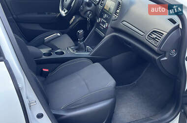 Хэтчбек Renault Megane 2018 в 