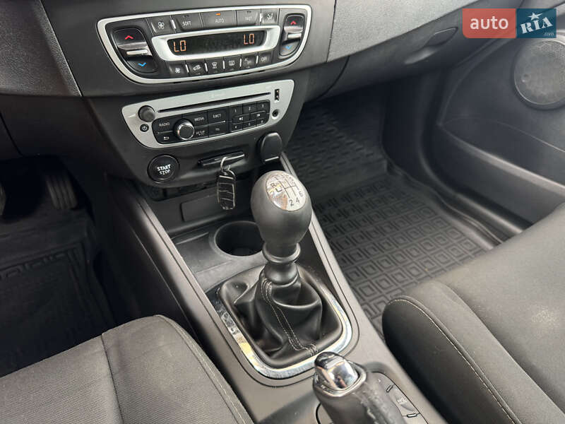 Универсал Renault Megane 2015 в Киеве