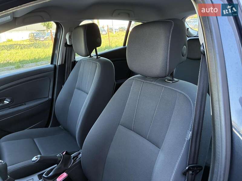 Хетчбек Renault Megane 2012 в Луцьку