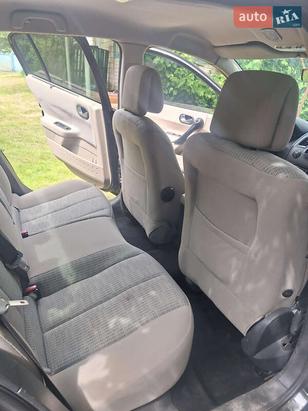 Седан Renault Megane 2006 в Борисполе фото 34 Седан Renault Megane 2006 в Борисполе