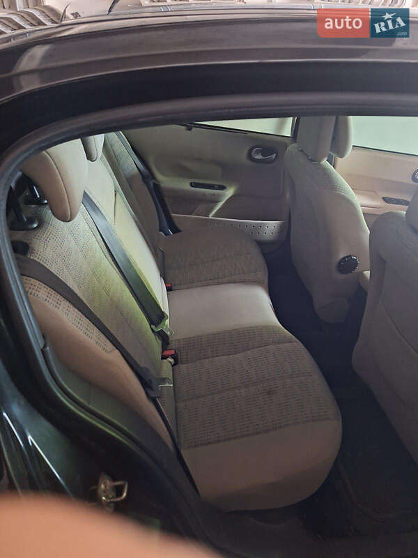 Седан Renault Megane 2006 в Борисполе фото 36 Седан Renault Megane 2006 в Борисполе