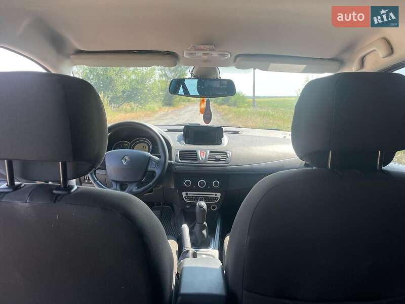 Универсал Renault Megane 2011 в Кривом Роге фото 9 Универсал Renault Megane 2011 в Кривом Роге