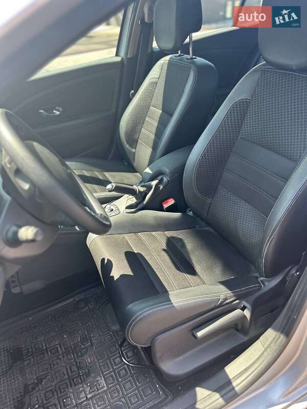 Хетчбек Renault Megane 2014 в Дніпрі