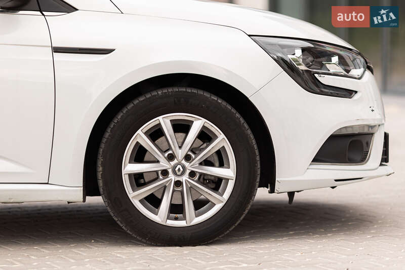 Хэтчбек Renault Megane 2016 в Тернополе