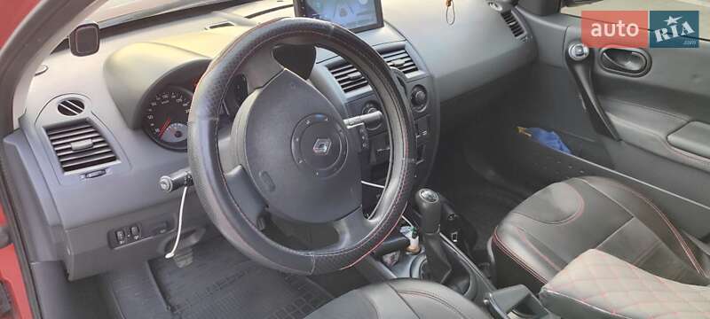 Седан Renault Megane 2004 в Умані
