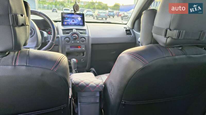 Седан Renault Megane 2004 в Умані