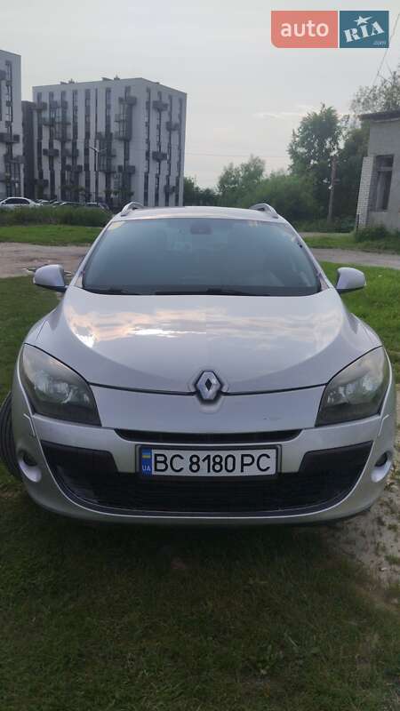 Универсал Renault Megane 2011 в Пустомытах