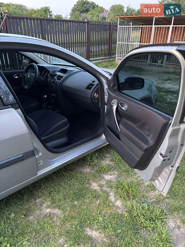 Седан Renault Megane 2005 в Пустомытах
