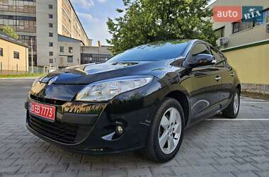 Хэтчбек Renault Megane 2009 в 