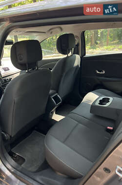 Универсал Renault Megane 2010 в 