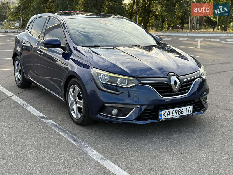 Хэтчбек Renault Megane 2016 в Киеве