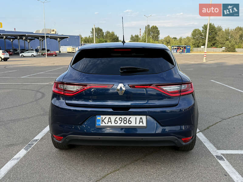 Хэтчбек Renault Megane 2016 в Киеве