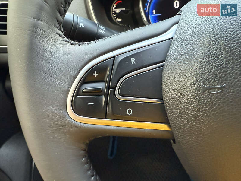 Хэтчбек Renault Megane 2016 в Киеве