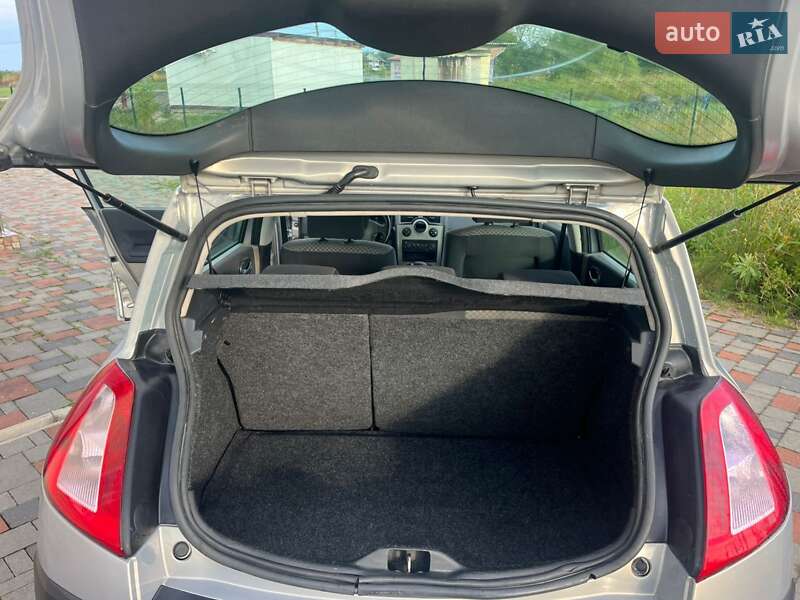 Хетчбек Renault Megane 2003 в Брошневі-Облозі