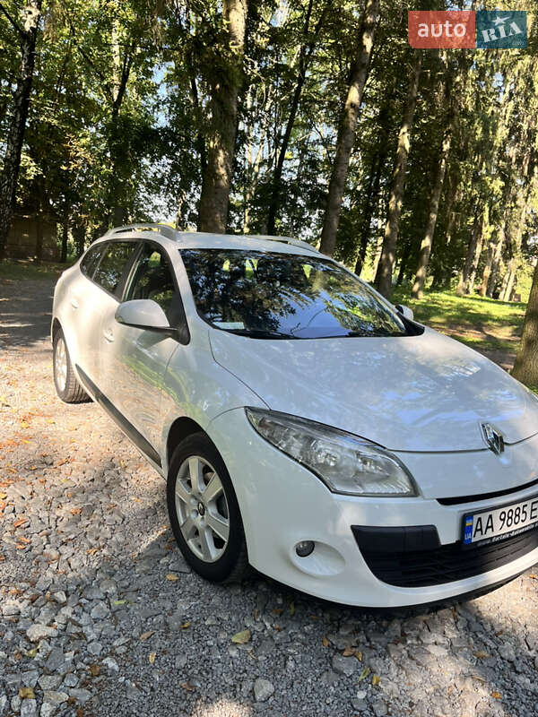 Универсал Renault Megane 2011 в Киеве