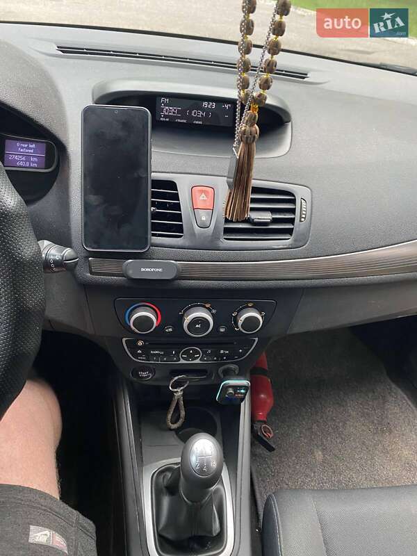 Хэтчбек Renault Megane 2011 в Сумах