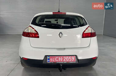 Хэтчбек Renault Megane 2014 в 