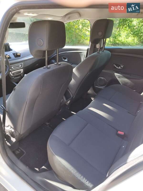 Универсал Renault Megane 2014 в Киеве