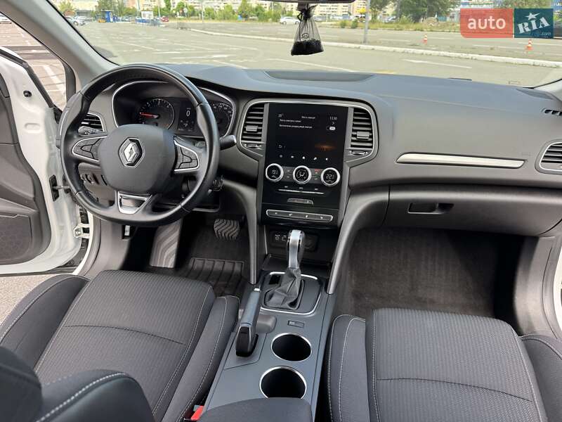 Седан Renault Megane 2022 в Києві