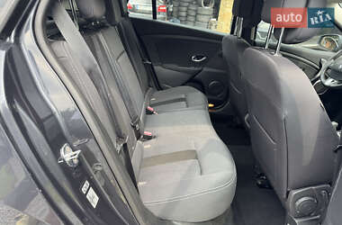 Универсал Renault Megane 2010 в 