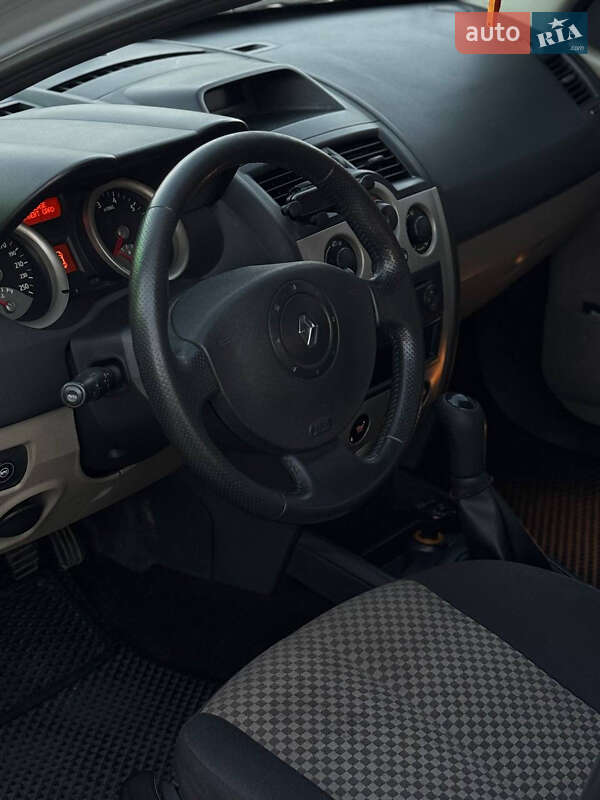 Седан Renault Megane 2004 в Виннице
