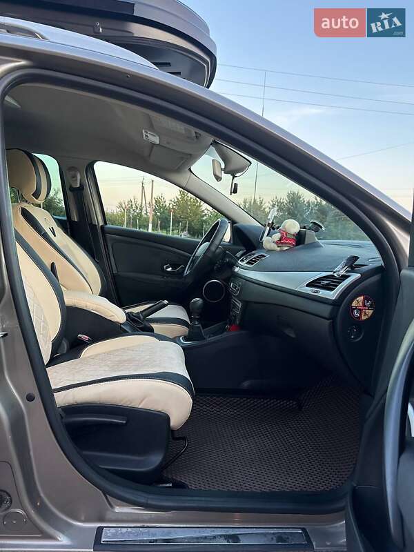 Универсал Renault Megane 2011 в Теофиполе фото 13 Универсал Renault Megane 2011 в Теофиполе
