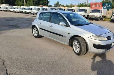 Хэтчбек Renault Megane 2005 в 