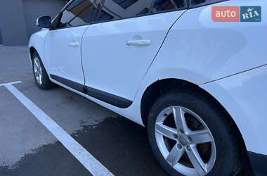 Универсал Renault Megane 2011 в 