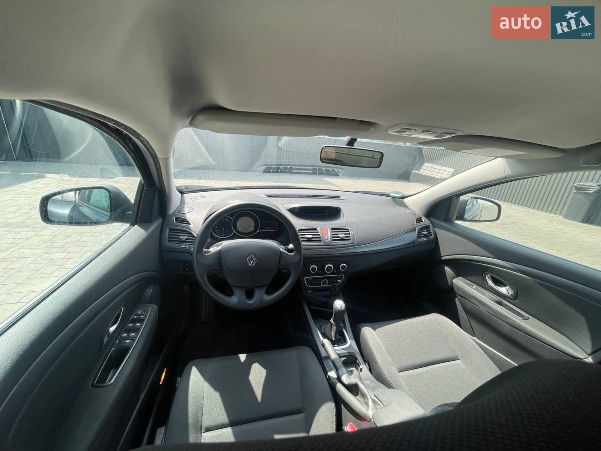 2010 Renault Megane - мініатюра 21