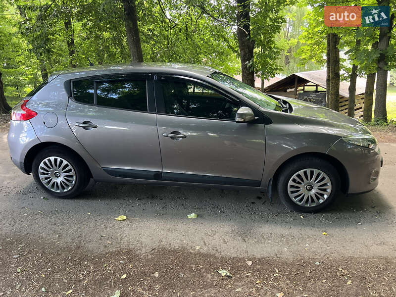 Хэтчбек Renault Megane 2009 в Тлумаче