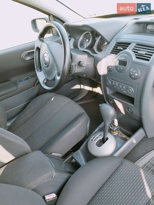 Хэтчбек Renault Megane 2006 в Сумах