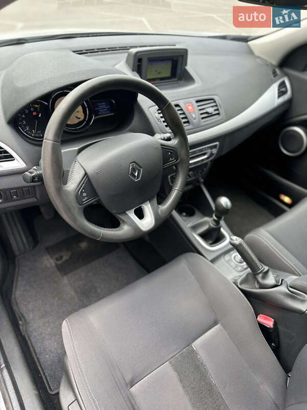 Хэтчбек Renault Megane 2010 в Александрие