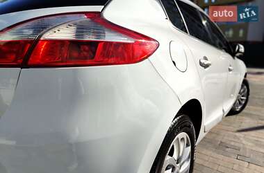 Хетчбек Renault Megane 2013 в 