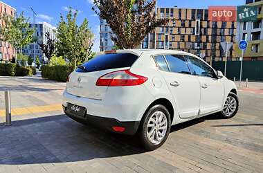 Хетчбек Renault Megane 2013 в 