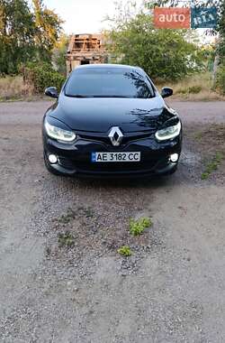 Хэтчбек Renault Megane 2014 в Пятихатках