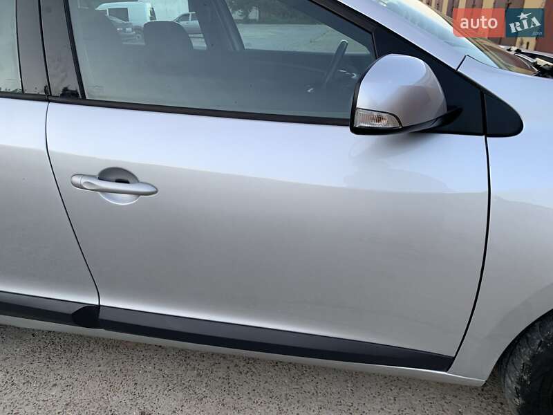 Універсал Renault Megane 2011 в Івано-Франківську