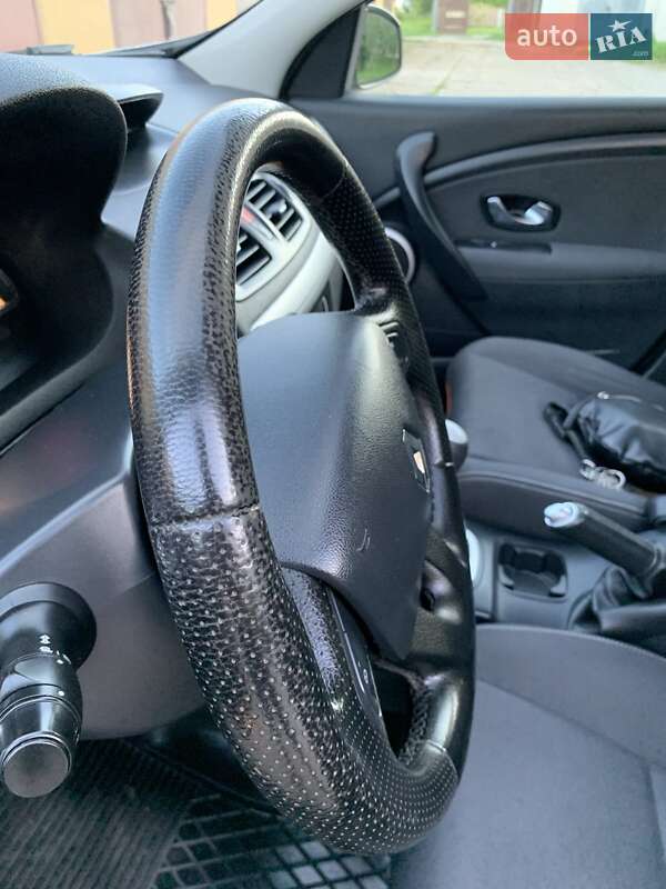Універсал Renault Megane 2011 в Івано-Франківську