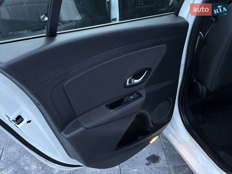 Универсал Renault Megane 2011 в Звягеле