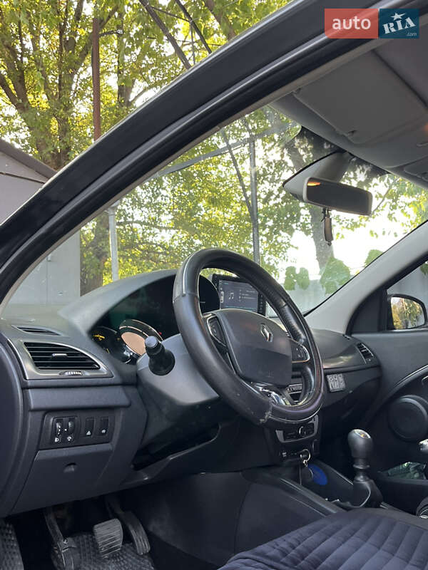 Универсал Renault Megane 2014 в Сарате
