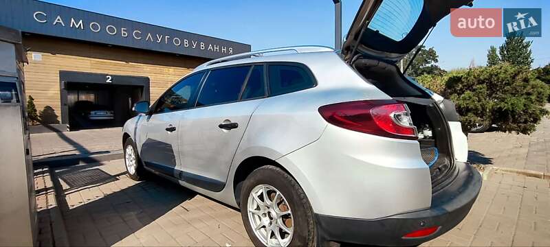 Универсал Renault Megane 2011 в Краматорске фото 8 Универсал Renault Megane 2011 в Краматорске