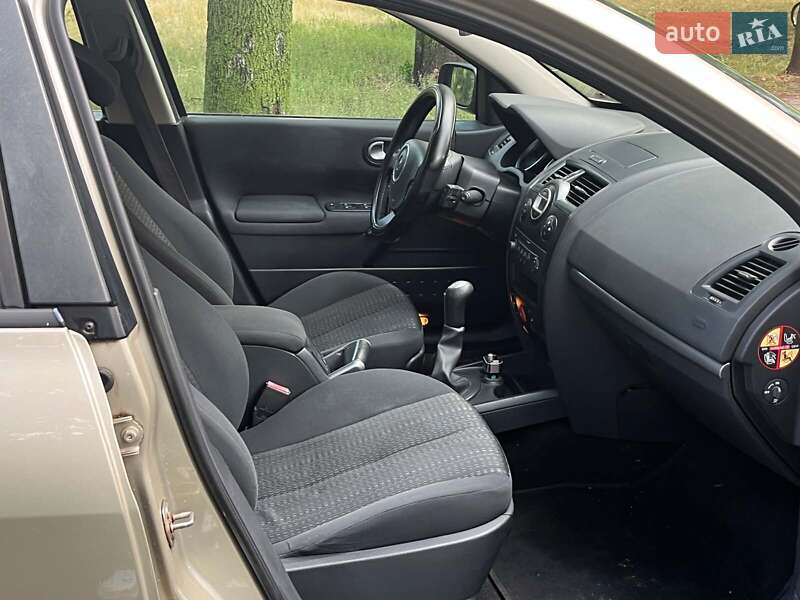Седан Renault Megane 2006 в Киеве фото 19 Седан Renault Megane 2006 в Киеве