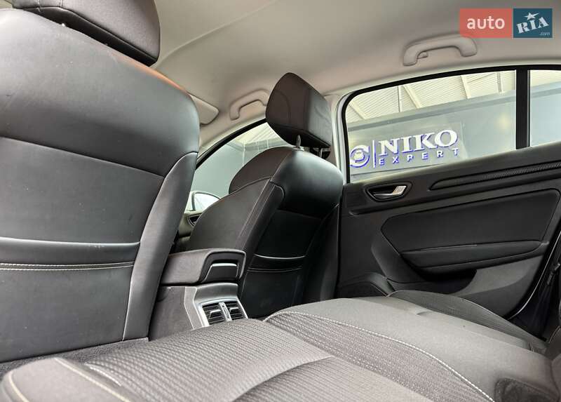 Седан Renault Megane 2018 в Киеве