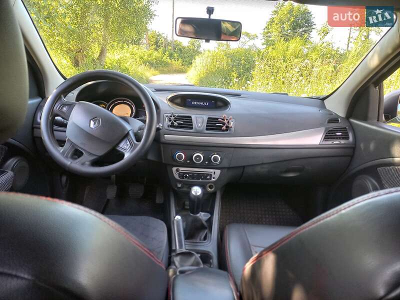 Хетчбек Renault Megane 2012 в Коростені фото 12 Хетчбек Renault Megane 2012 в Коростені