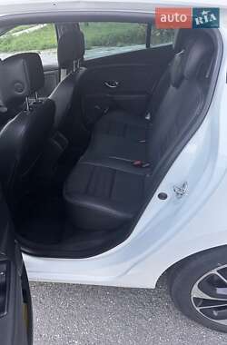 Хэтчбек Renault Megane 2014 в 