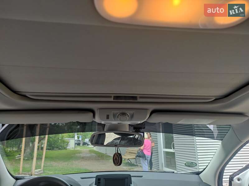 Хэтчбек Renault Megane 2010 в Запорожье фото 6 Хэтчбек Renault Megane 2010 в Запорожье