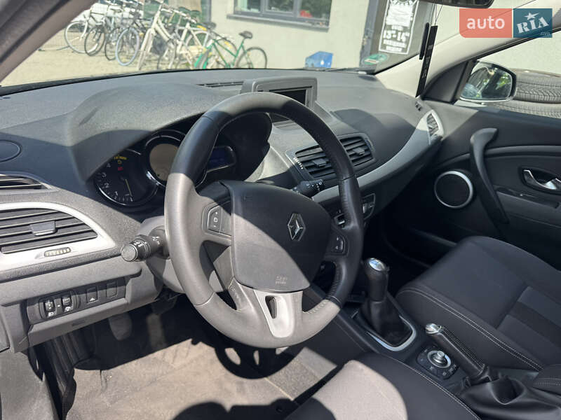 Універсал Renault Megane 2011 в Старокостянтинові фото 16 Універсал Renault Megane 2011 в Старокостянтинові