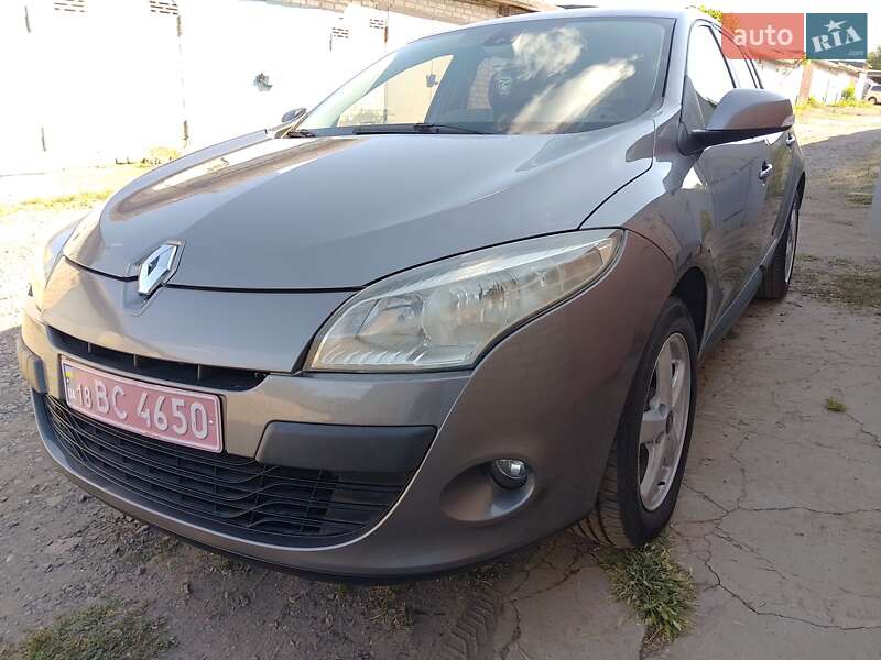 Хетчбек Renault Megane 2009 в Кривому Розі фото 7 Хетчбек Renault Megane 2009 в Кривому Розі