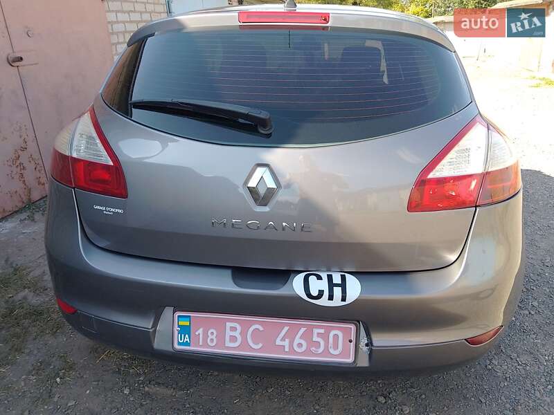 Хетчбек Renault Megane 2009 в Кривому Розі фото 11 Хетчбек Renault Megane 2009 в Кривому Розі