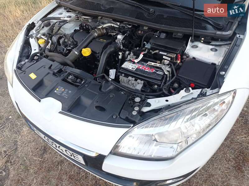 Универсал Renault Megane 2013 в Кривом Роге фото 19 Универсал Renault Megane 2013 в Кривом Роге